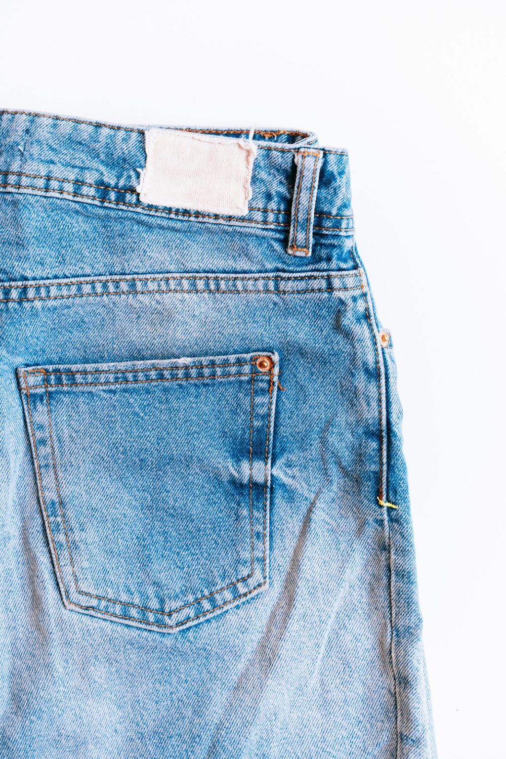 How to iron jeans? clevercare.info